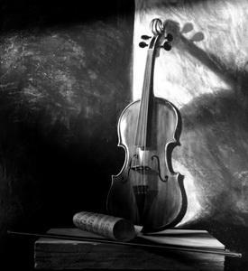 Solo (sonata) for the violin and a bass for the harpsichord or violoncello (1780),  (Lamotte)
