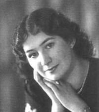 Marie Podvalova