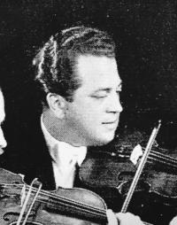 Divertimento No.17 D-dur for 2 violins, viola, bass and 2 horns (1779), KV334 (320b) (Mozart)